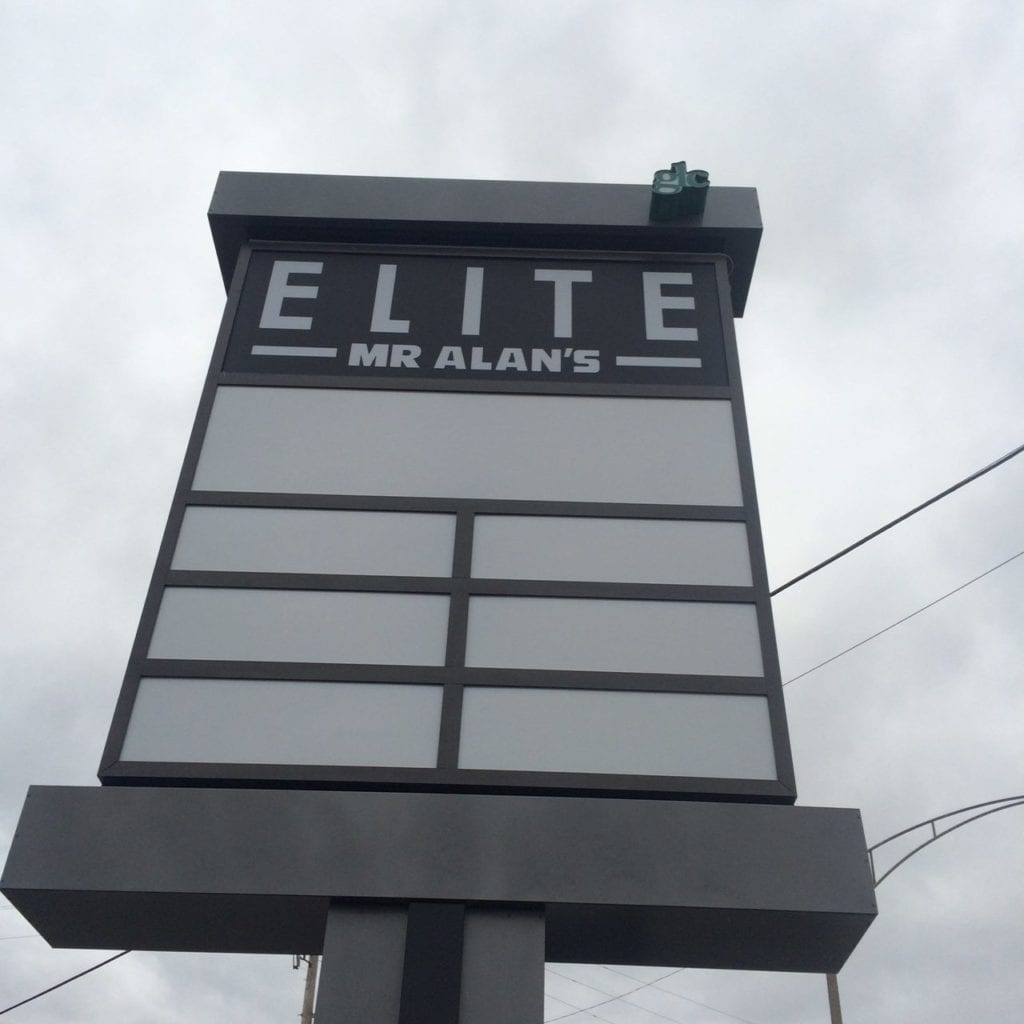 Elite Plaza Pylon Sign