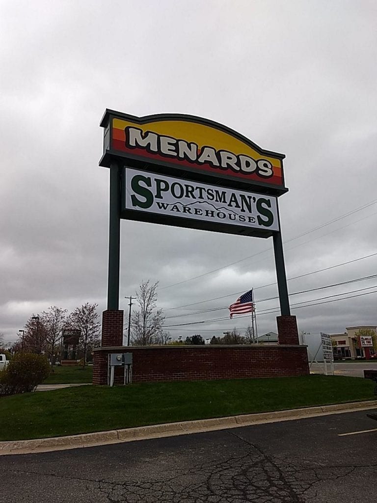 Menard's/Sportsman Warehouse Pylon Sign