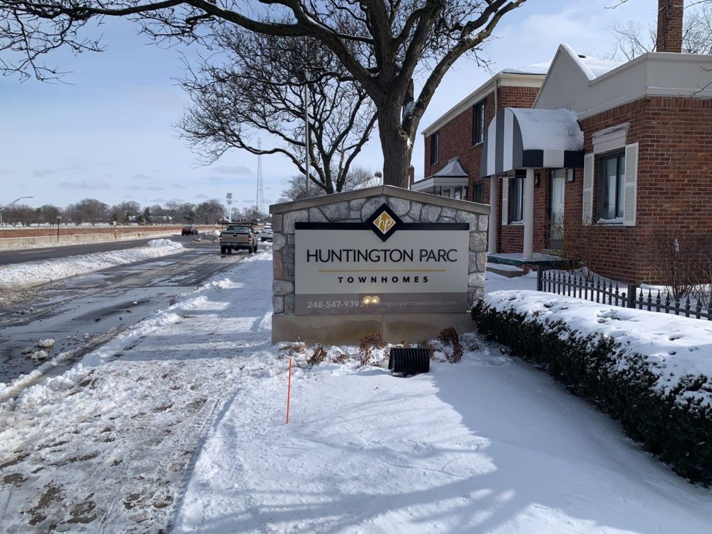 Huntington Parc Monument Sign Apartments stone base